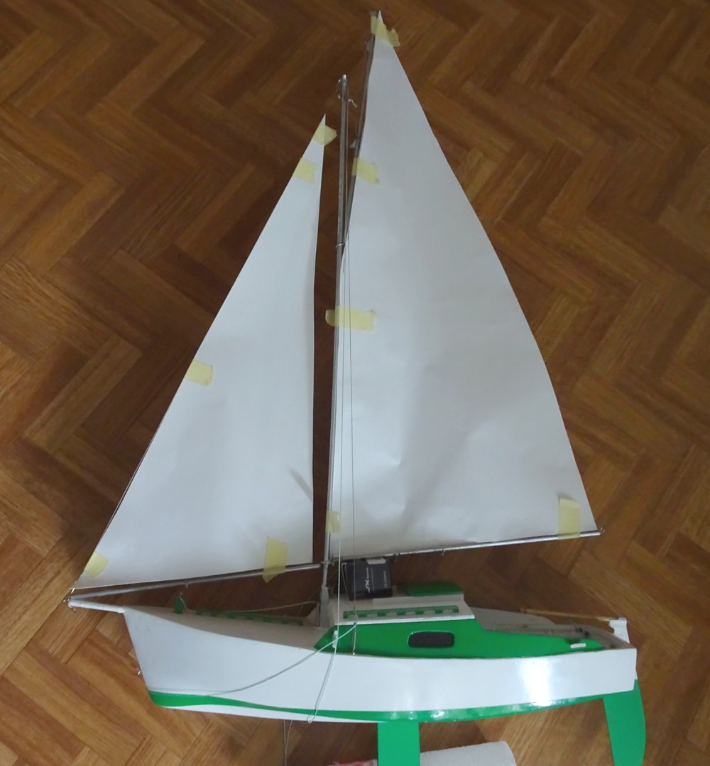 forme de voiles en papier